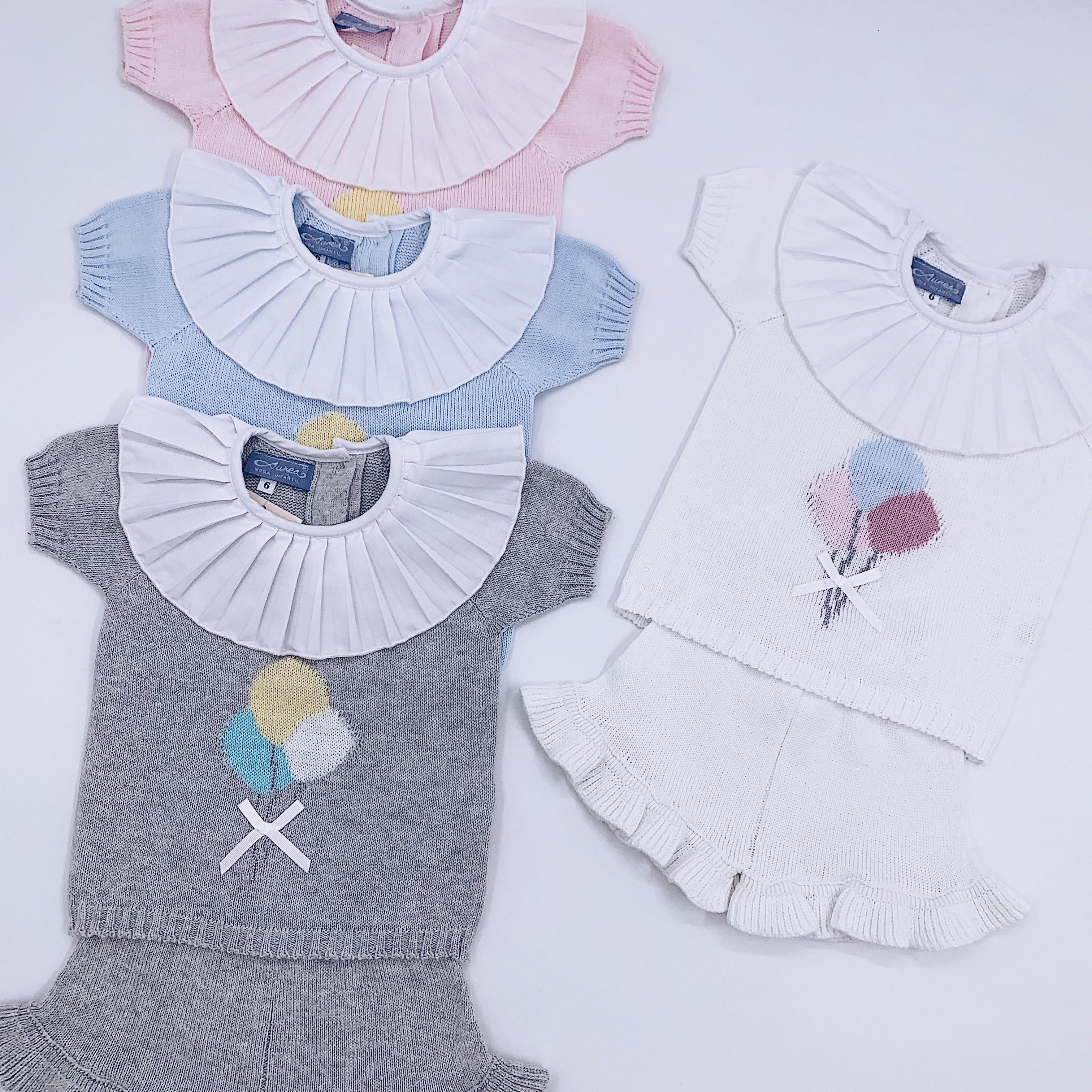Fine knit summer sets with balloons.