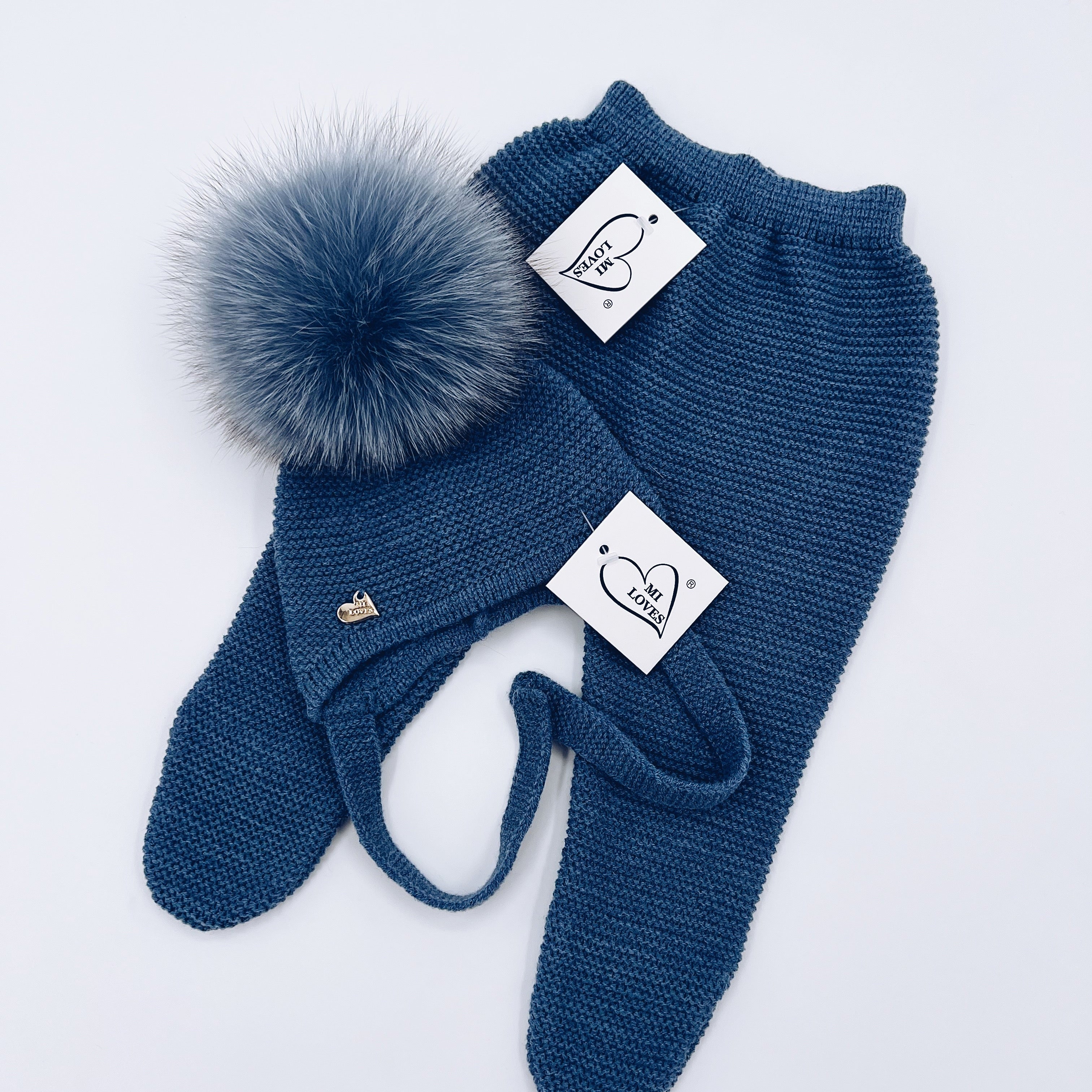 MI LOVES SIGNATURE Luxurious knitted Pompom hat with Fox fur pompom(ALL COLOURS)