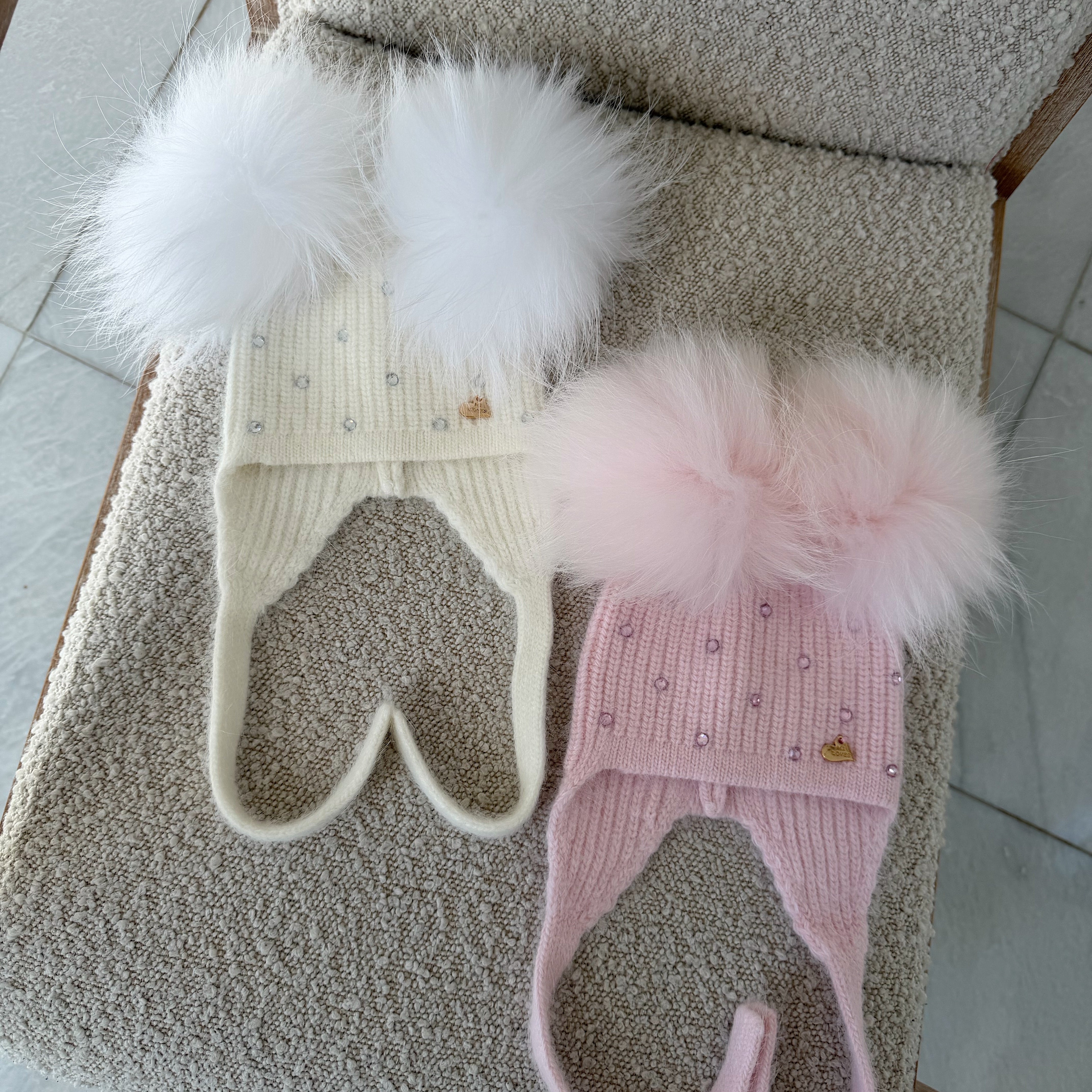 MI LOVES SIGNATURE Little Bear Angora Double pompom hat.