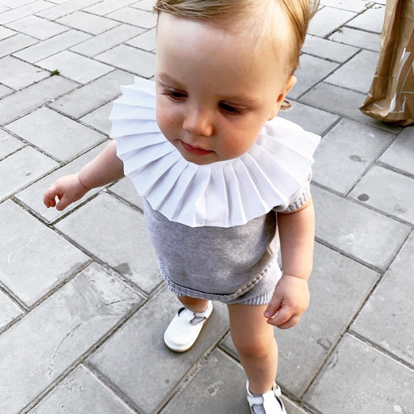 Fine Knit Summer 2 piece set with Frilly Collar