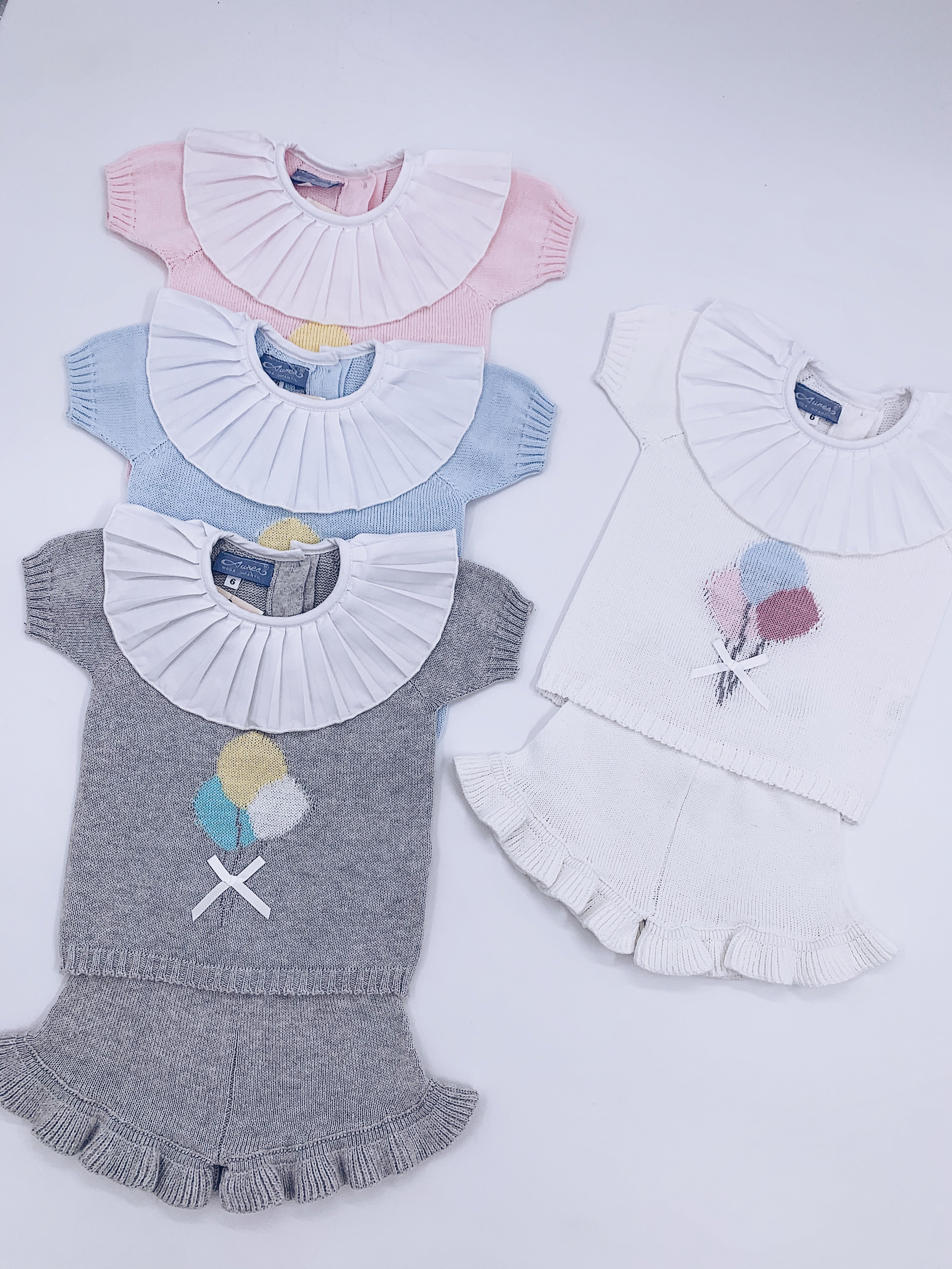Fine knit summer sets with balloons.