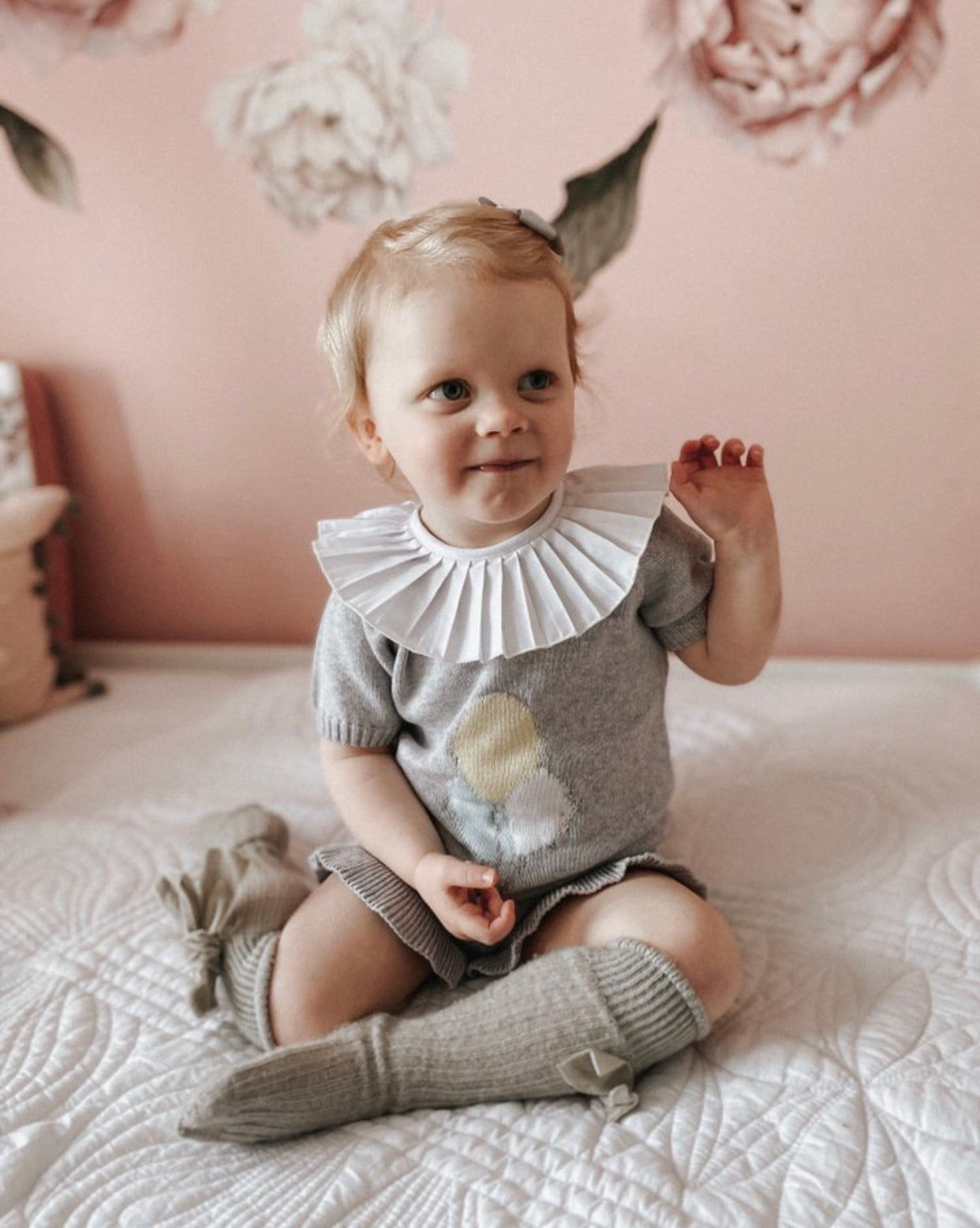 Fine knit summer sets with balloons.