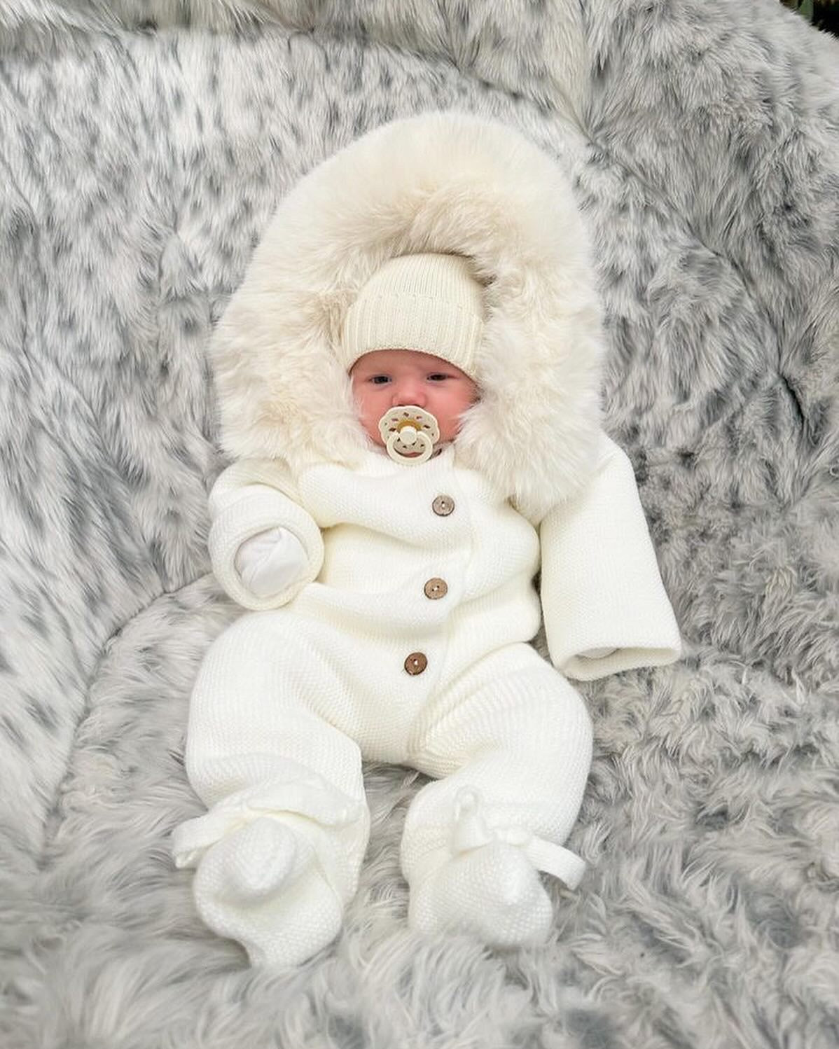 Pom Pom Baby Boy Pram Coat Pom Pom Baby Knitted Snowsuit With Fur