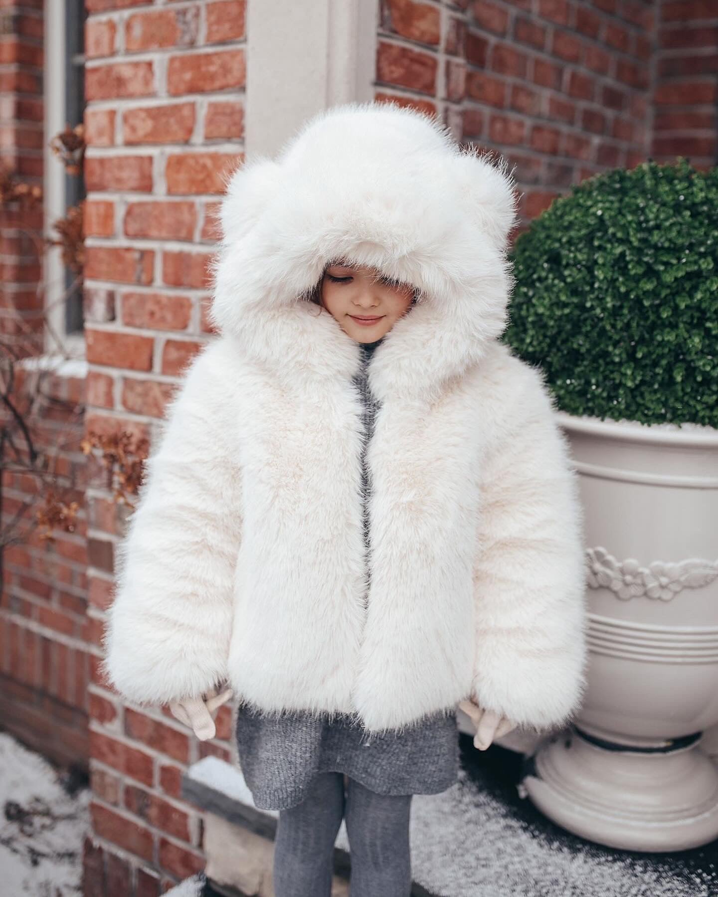 Baby white fur discount coat