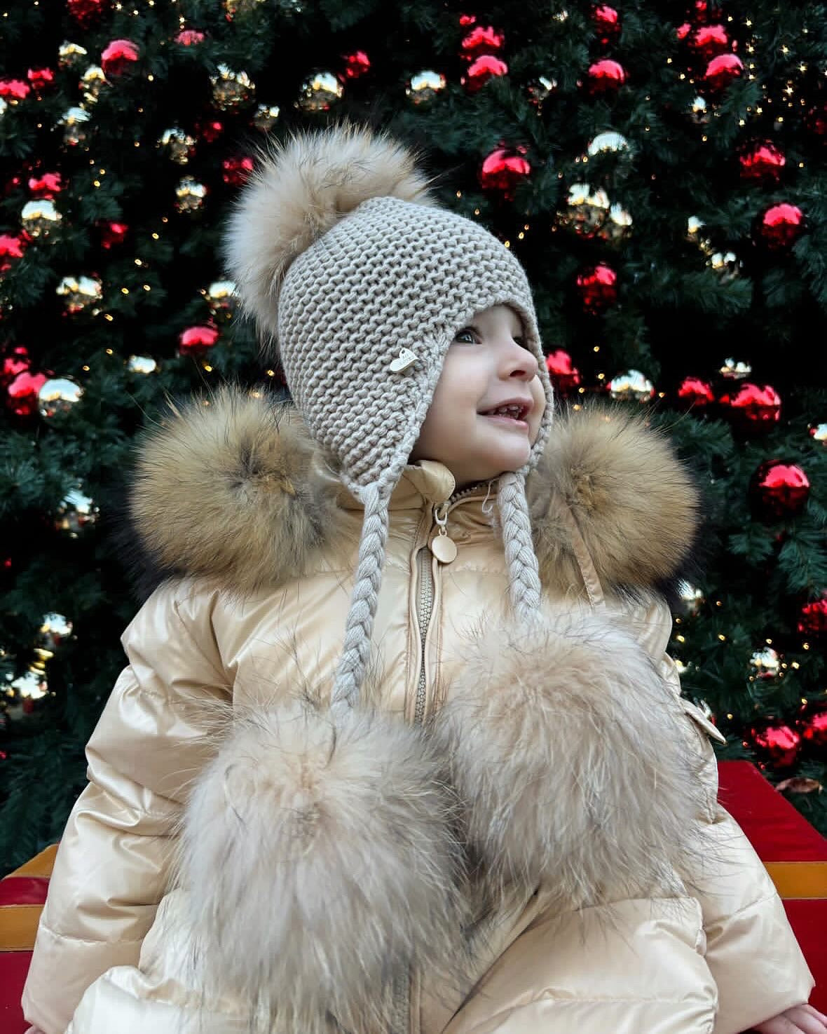MILOVES Signature 3 pompom hat with tassels – MI LOVES