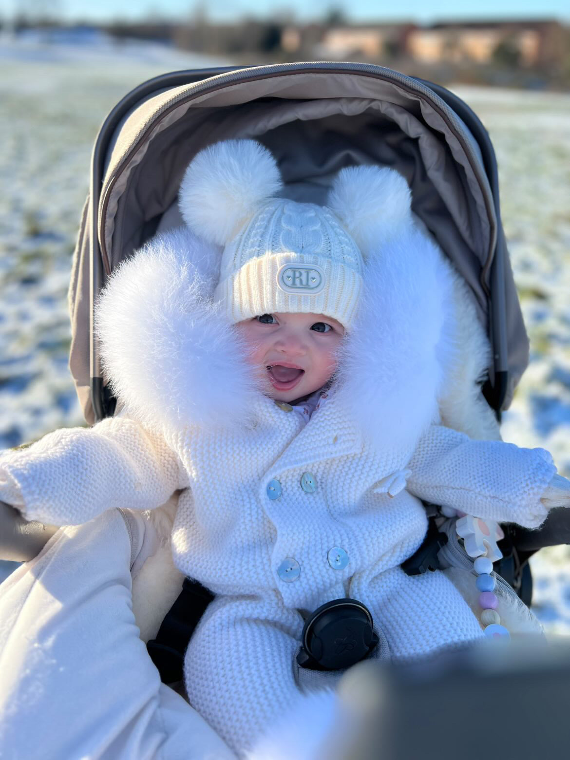 WHITE/IVORY MI LOVES SIGNATURE Fox fur trim/pompoms Baby ANGEL pramsui