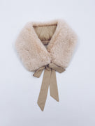 MI LOVES SIGNATURE Luxurious Synthetic fur collar with atlas bow .
