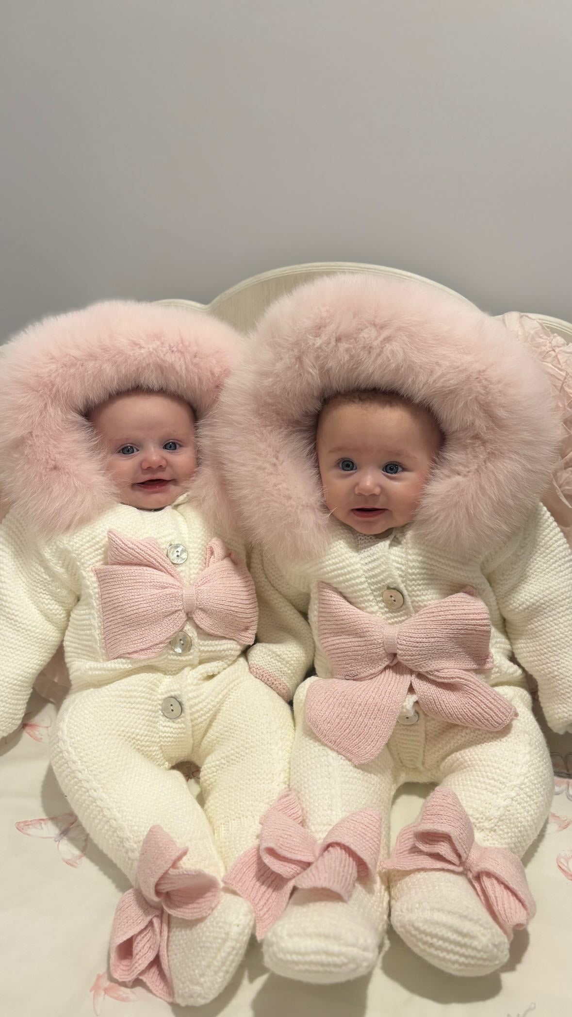 VALENTINO ミンクファークッション　ベビーレース VALENTINO ミンクファークッションベビーレース