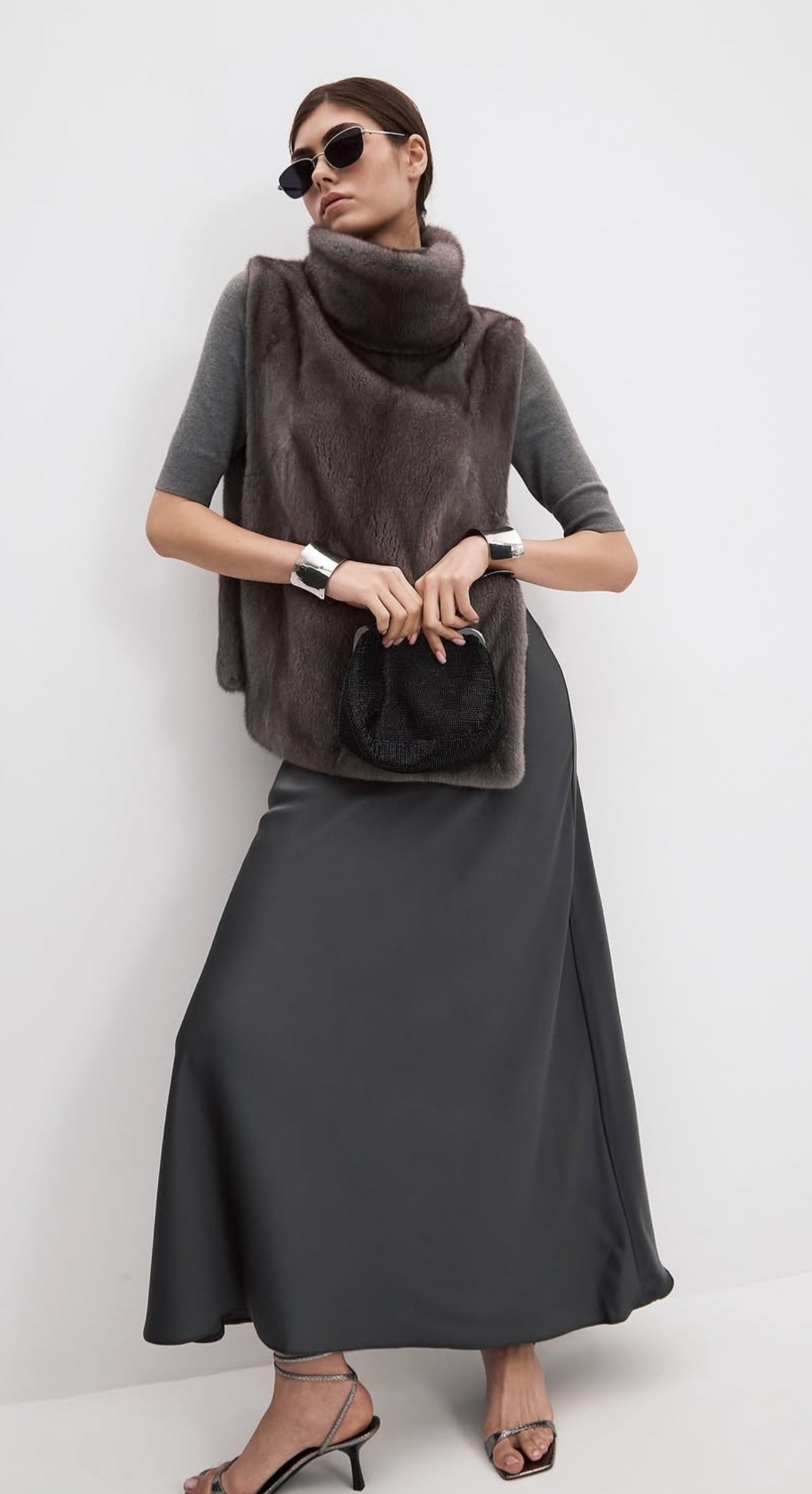 PRE ORDER(Delivery in 3 weeks)Adult Mink Snood