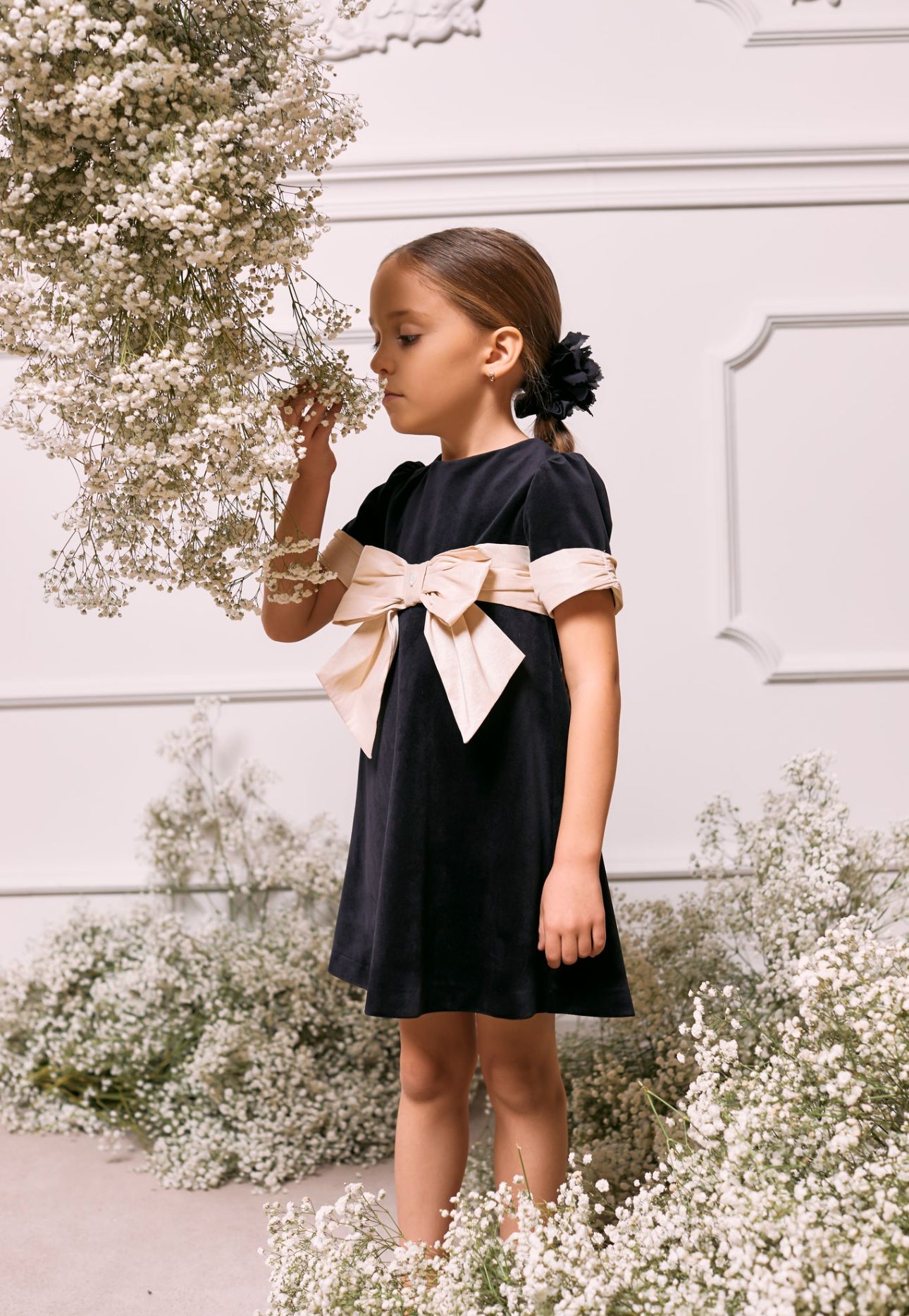 Beautiful Black velvet dress with gold bow details MI LOVES Beautiful Black velvet dress with gold bow details MI LOVES