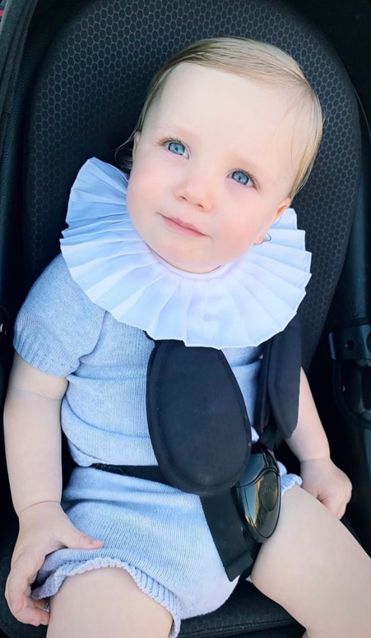 Fine Knit Summer 2 piece set with Frilly Collar