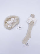 MI LOVES SIGNATURE Knitted beret with velvet bow