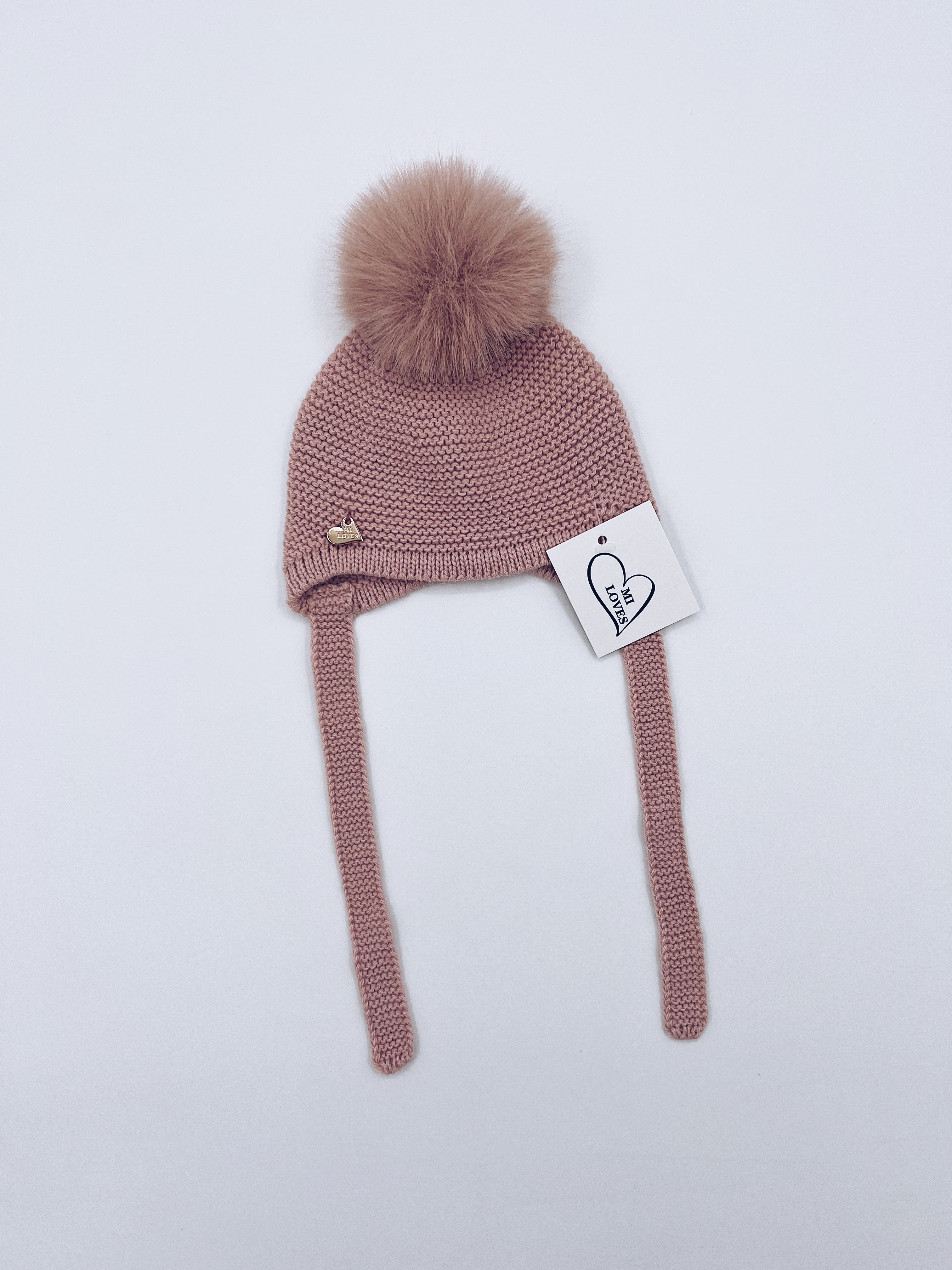MI LOVES SIGNATURE Luxurious knitted Pompom hat with Synthetic fur pompom.