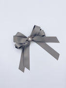 Beautiful Anna bow with alligator hair clip.