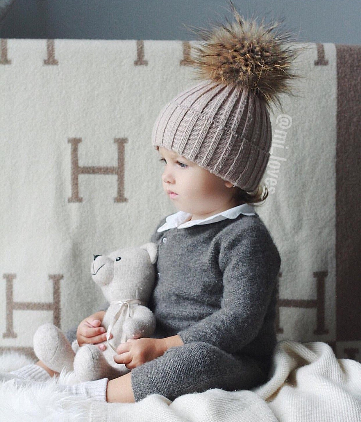 MILOVES SIGNATURE Cashmere  baby hat.