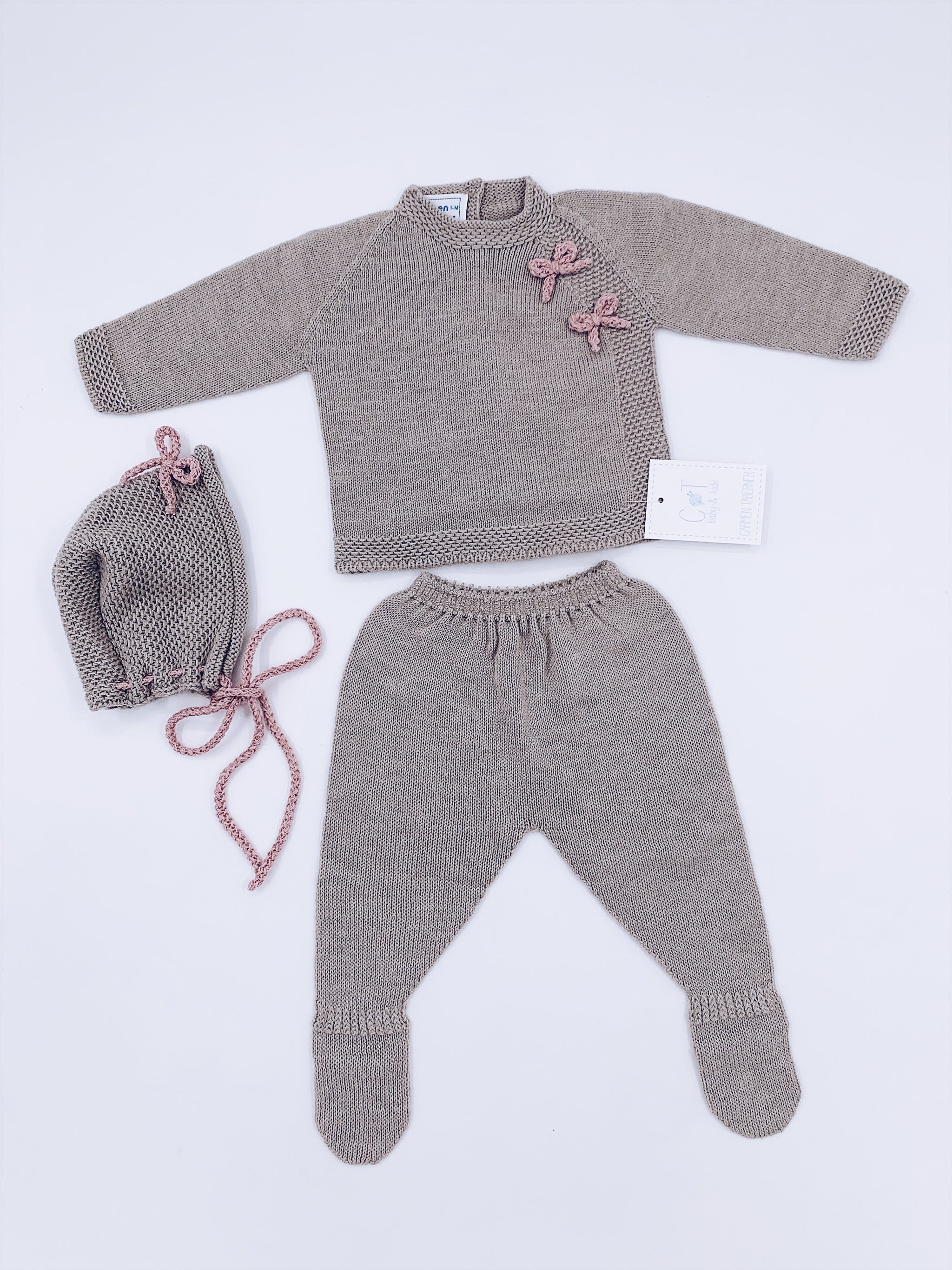 Carmen Taberner Knitted Baby 3 piece set