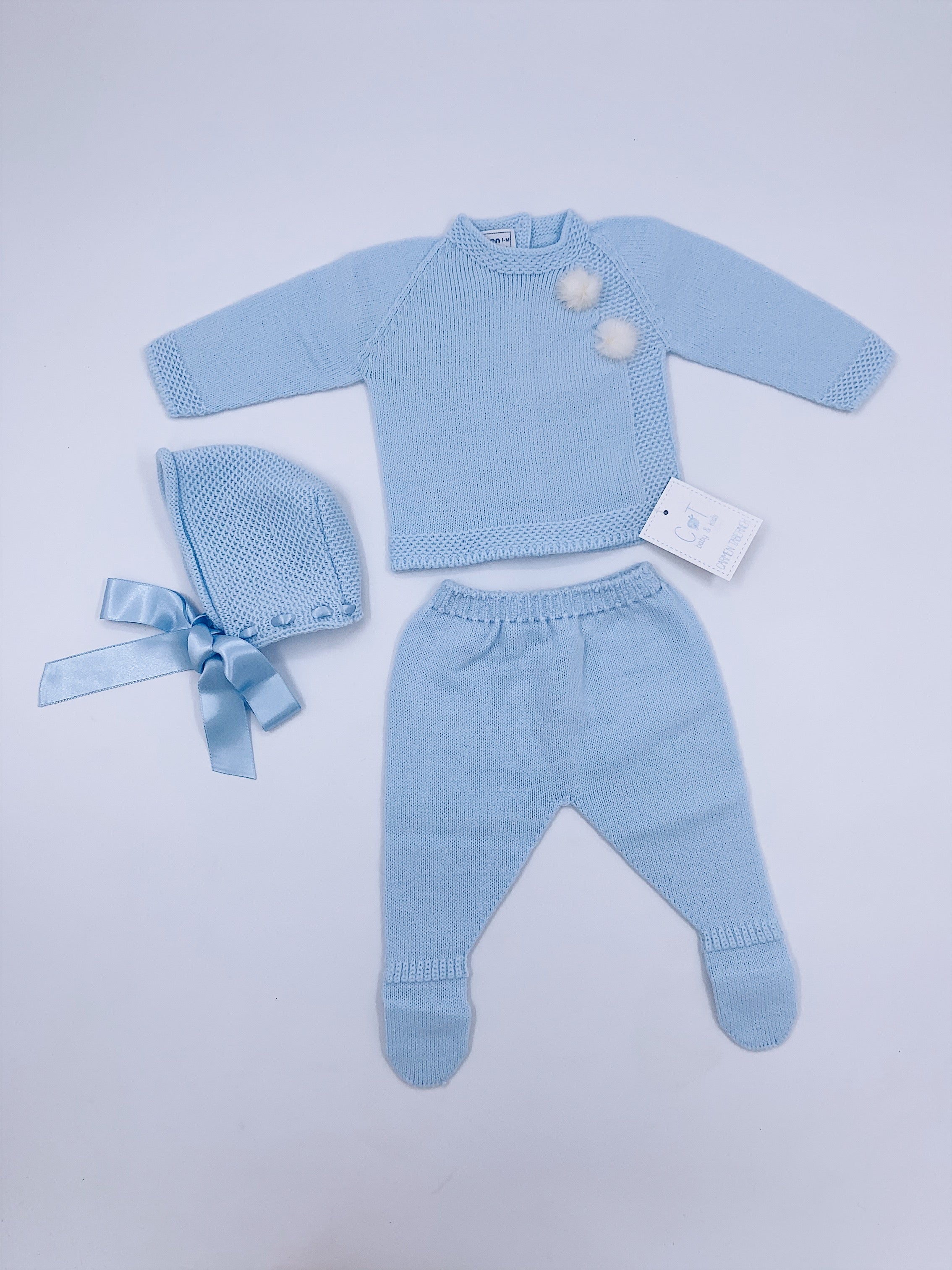 Beautiful Carmen Taberner baby knitted 3 piece set with pom-poms