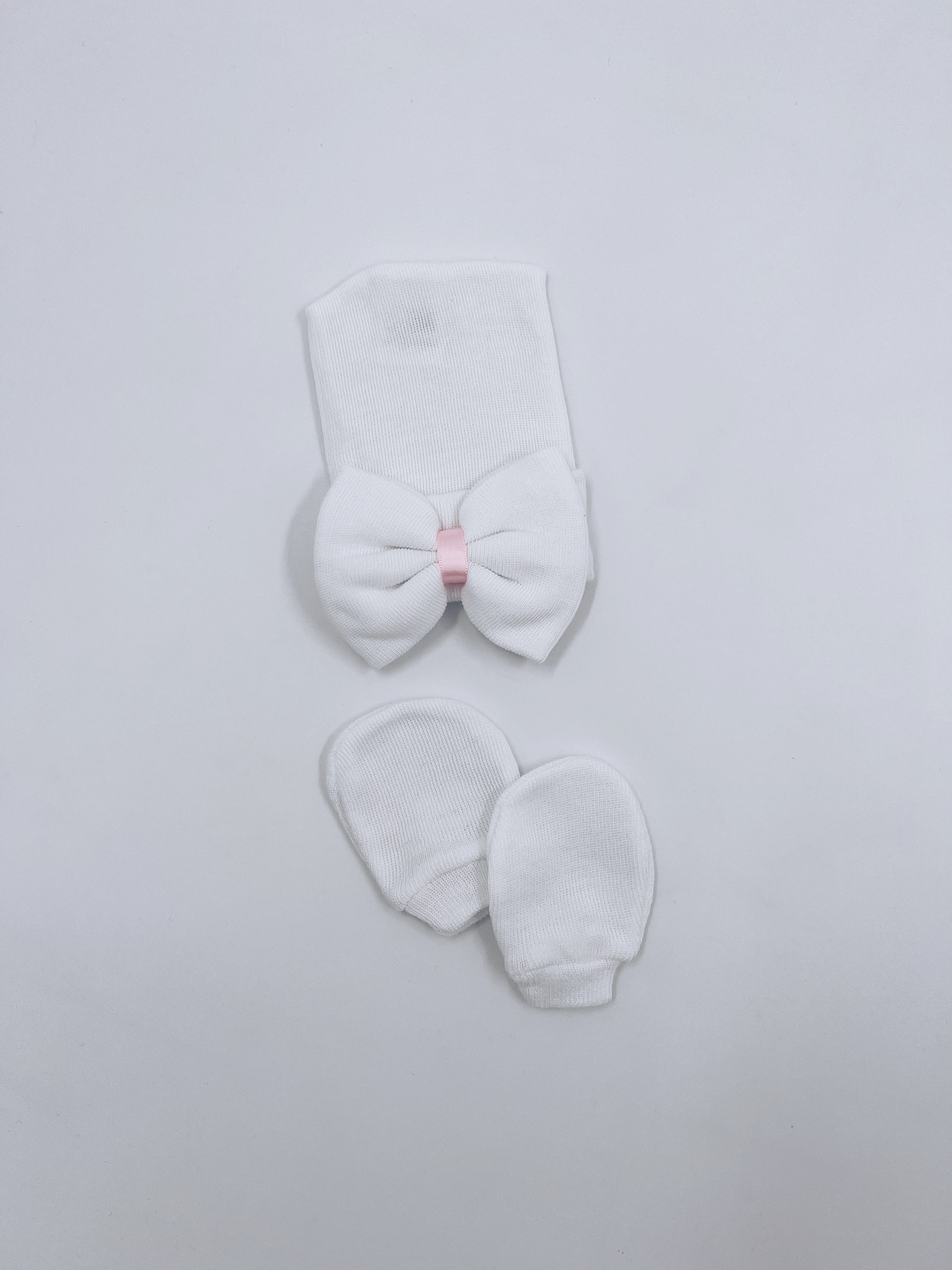 Baby Hospital Hat and Mittens set.