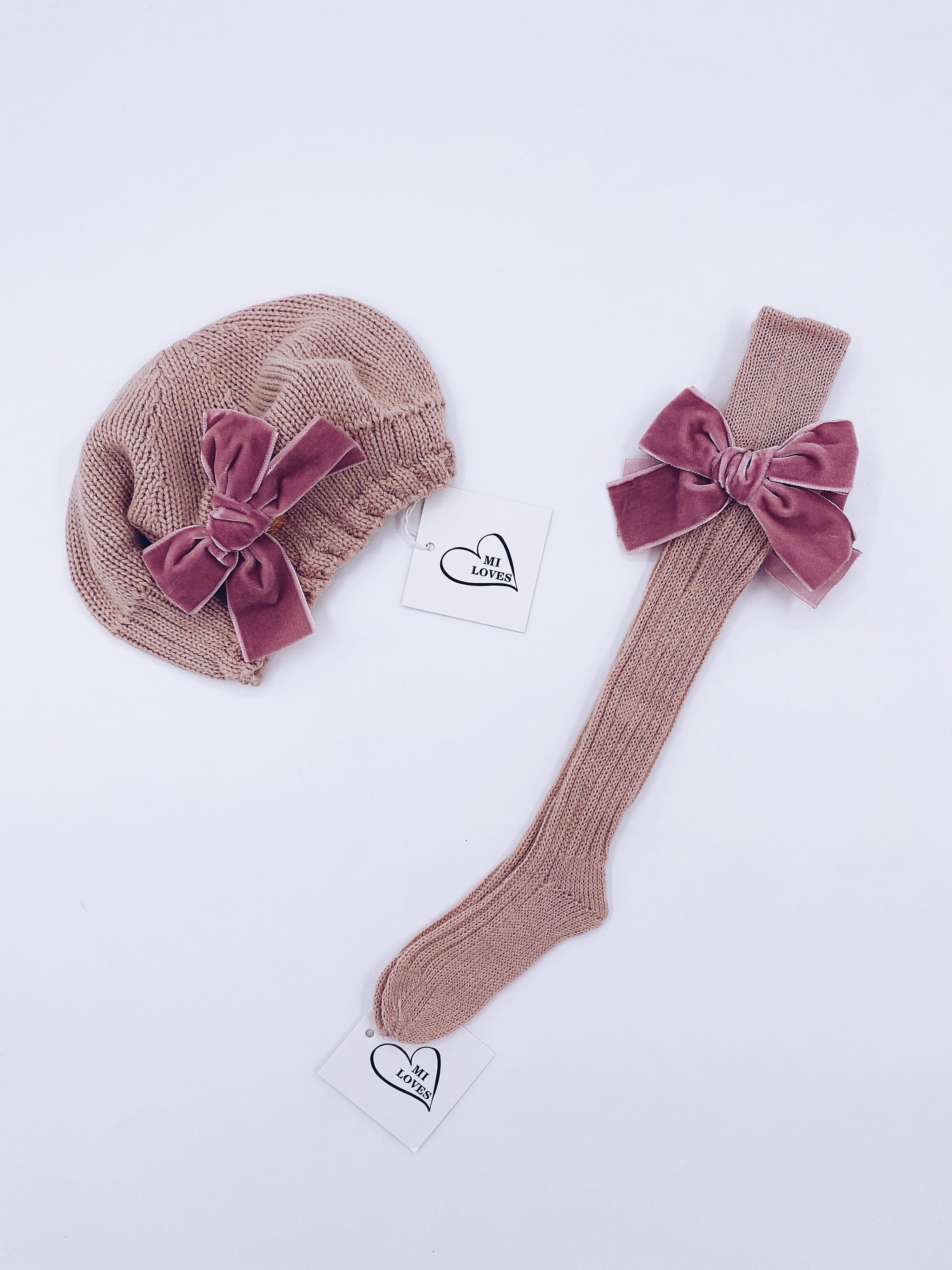 MI LOVES SIGNATURE Knitted beret with velvet bow