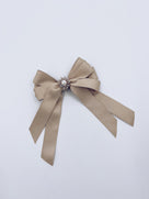 Beautiful Anna bow with alligator hair clip.