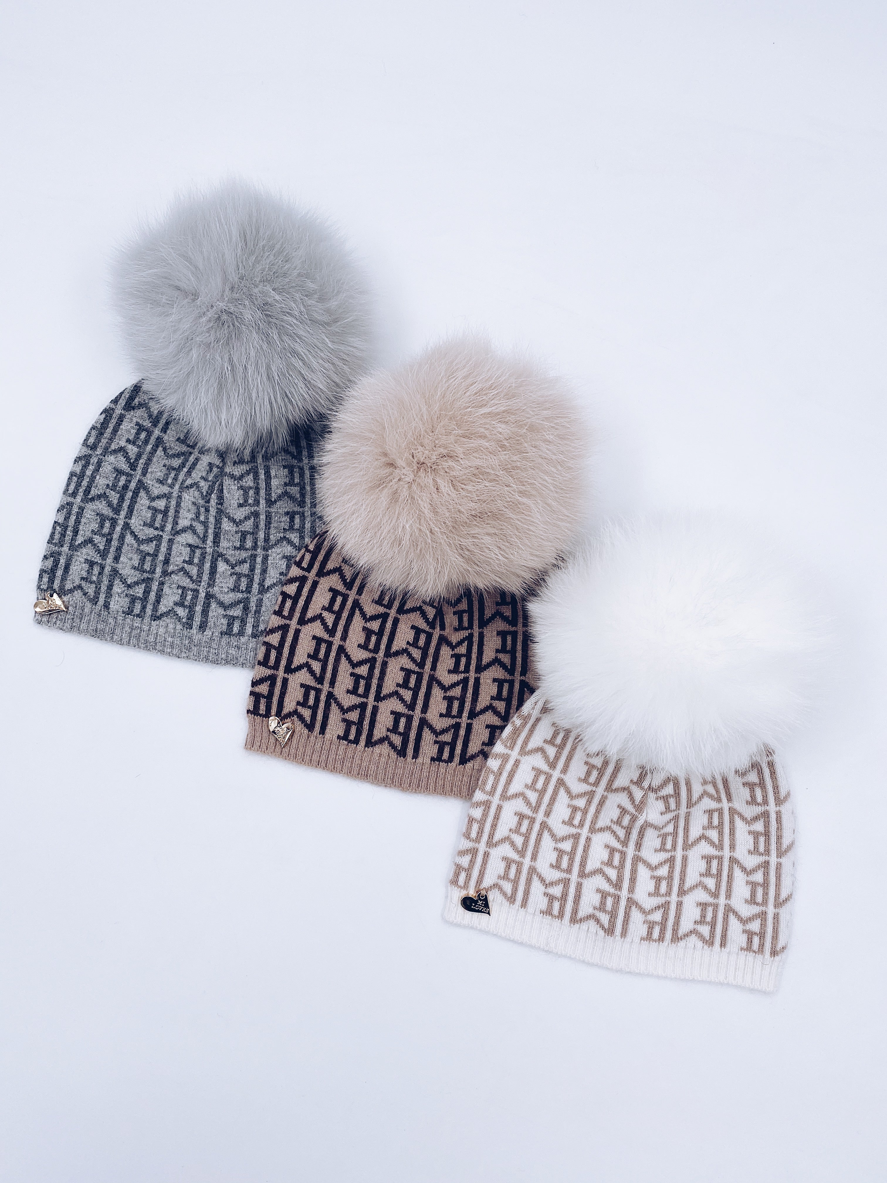 Miloves MI LOVES SIGNATURE MONOGRAM Kids hat with Fox fur 2024 pompom and shawl