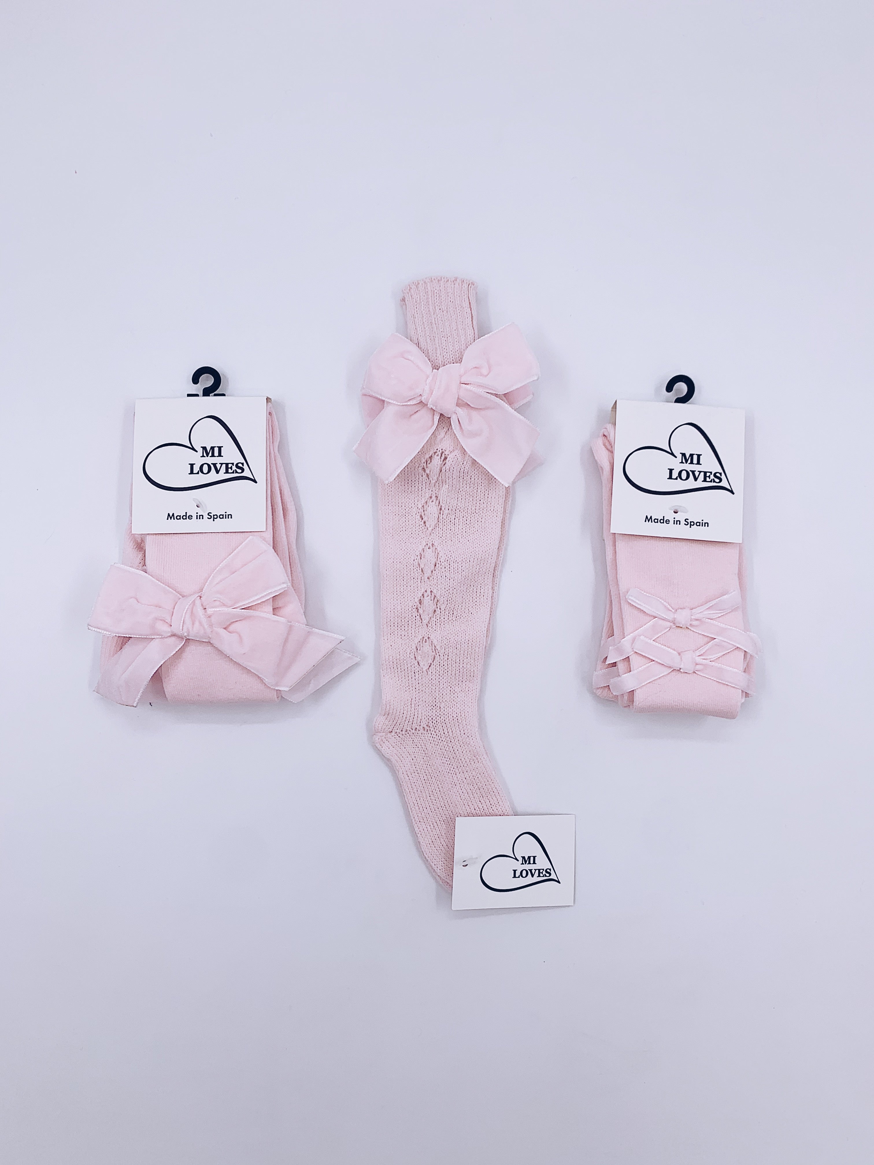 MI LOVES SIGNATURE Luxurious tights with 2 small velvet bows .