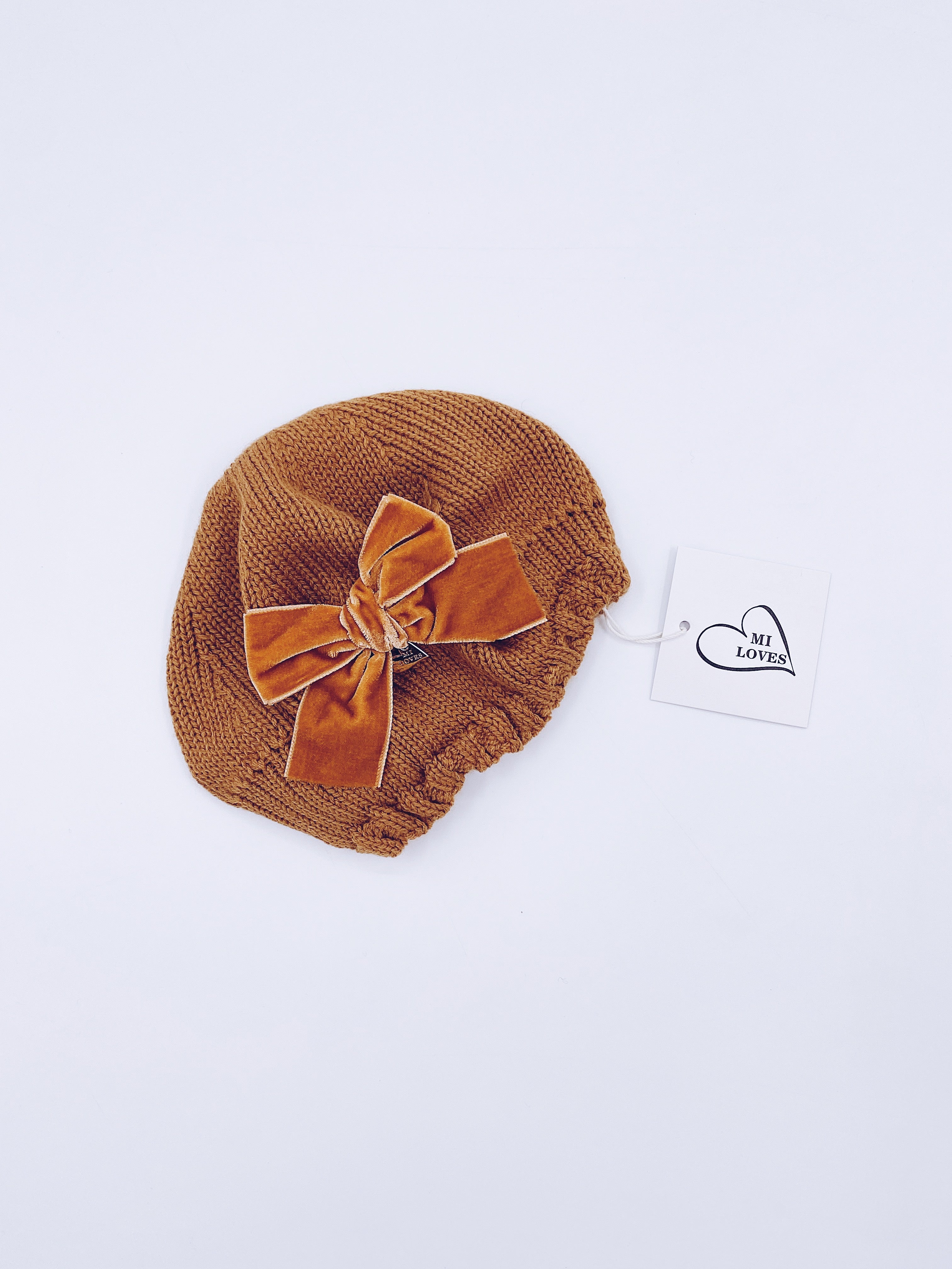 MI LOVES SIGNATURE Knitted beret with velvet bow