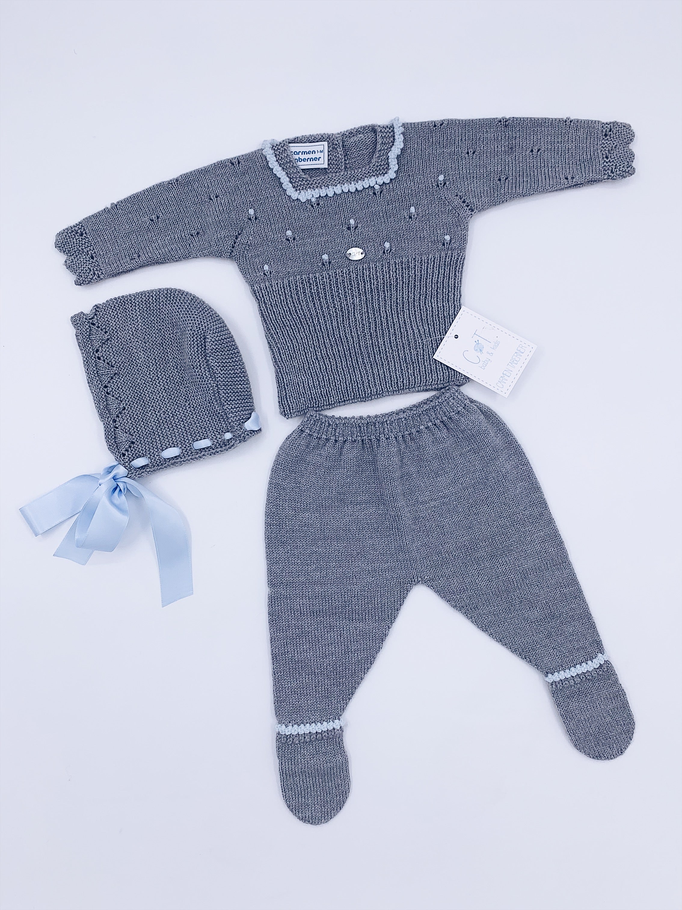 Stunning Carmen Taberner 3 piece knitted baby set