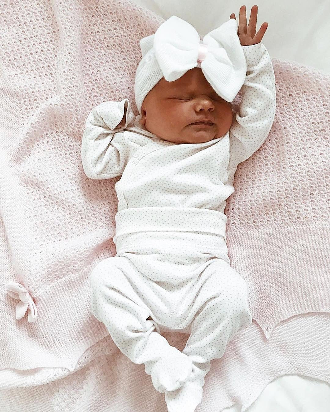 Baby hospital hat with bow MI LOVES