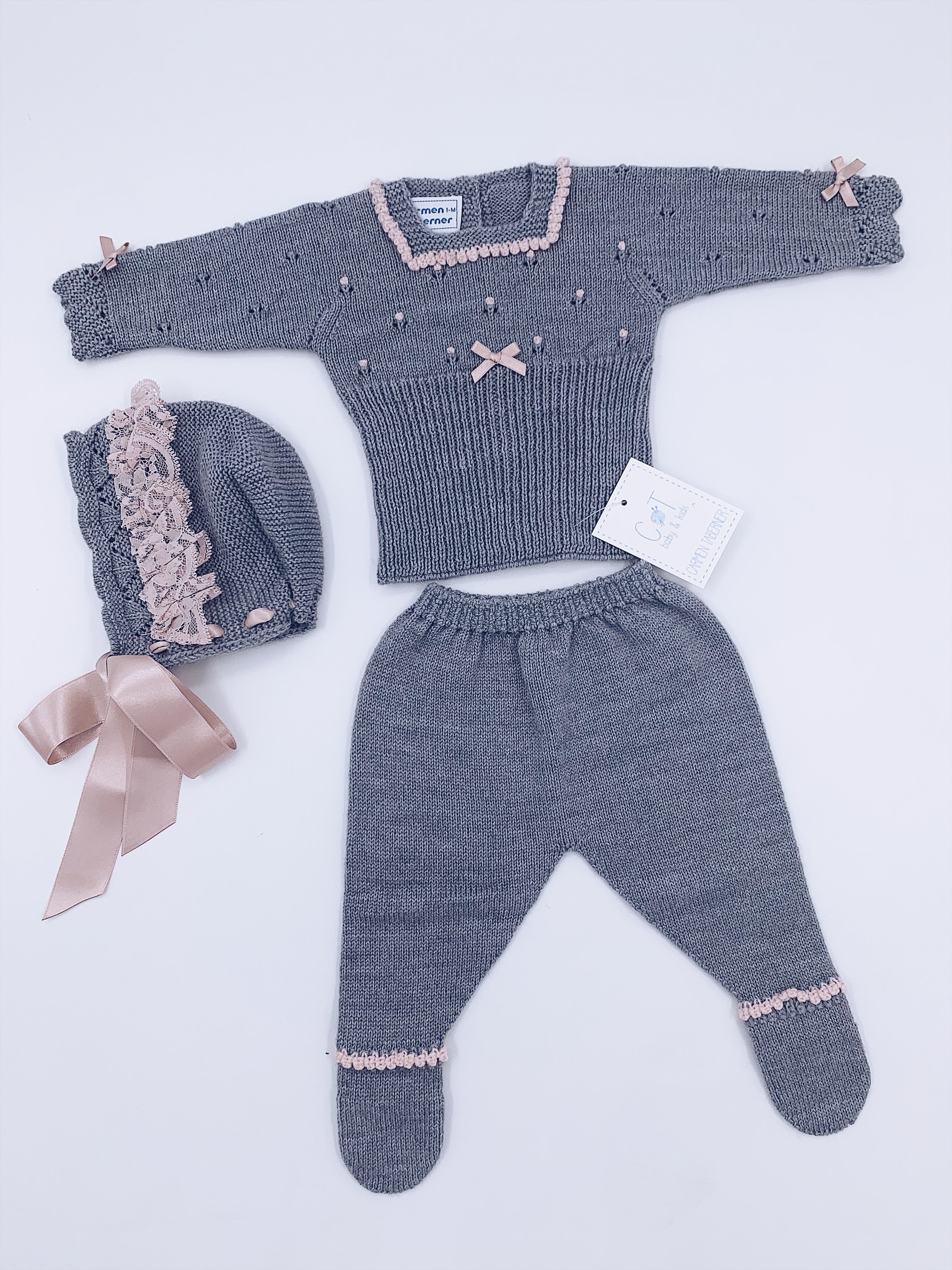 Stunning Carmen Taberner 3 piece knitted baby set