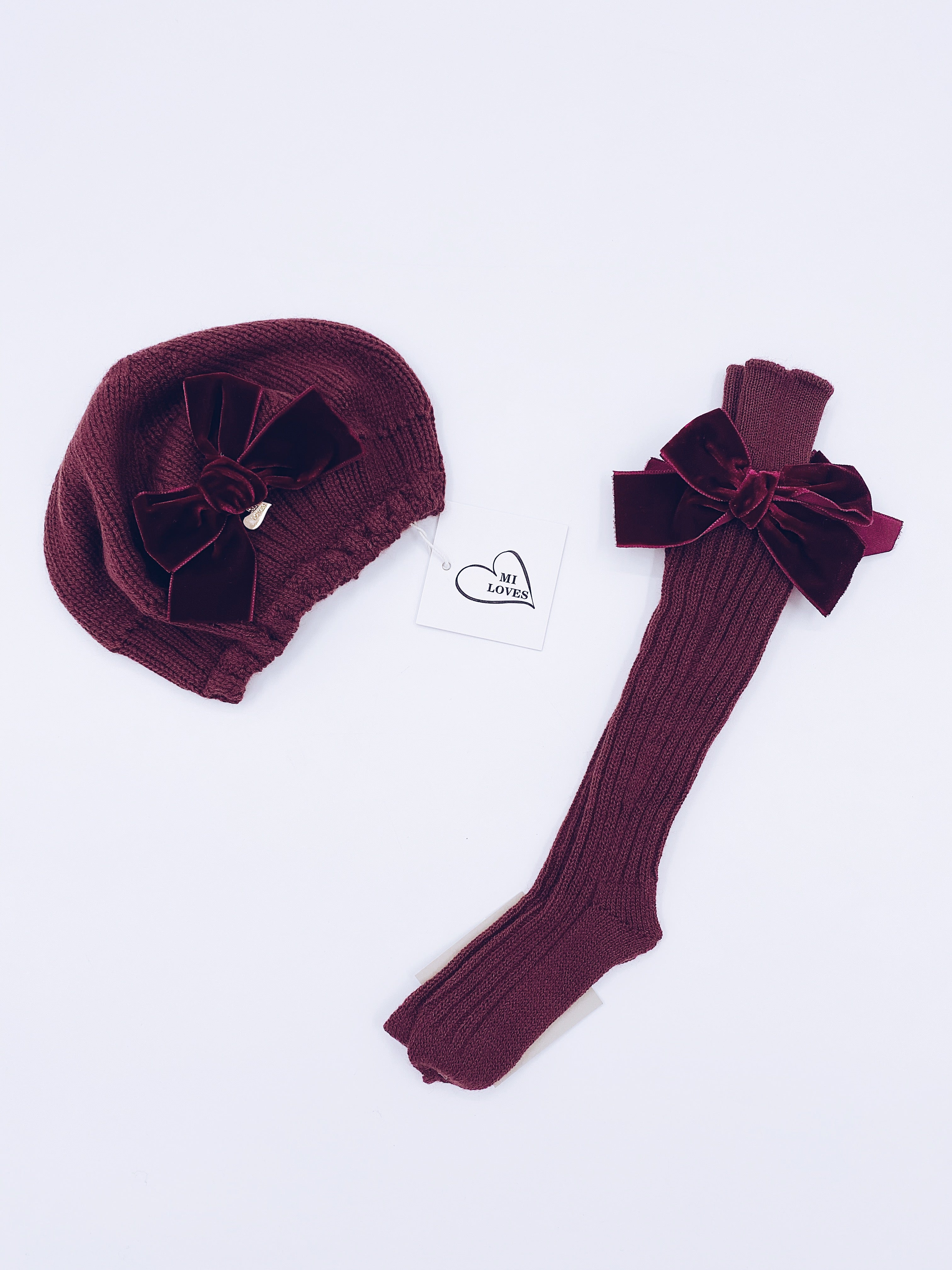 MI LOVES SIGNATURE Knitted beret with velvet bow