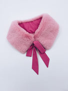 MI LOVES SIGNATURE Luxurious Synthetic fur collar with atlas bow .